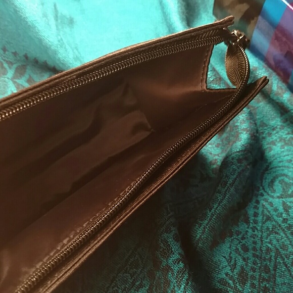 New Limited Edition MAC Makeup Bag - Picture 3 of 4