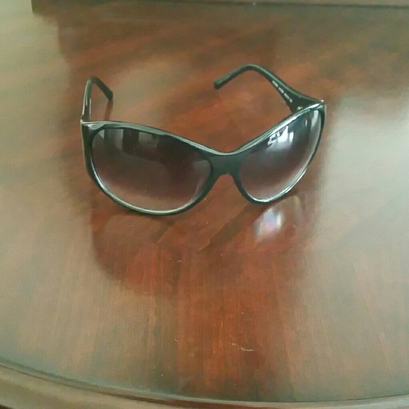 Kenneth Cole sunglasses