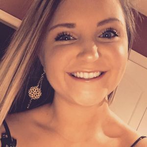 Meet your Posher, Carrie