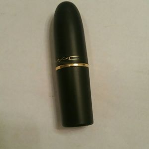 MAC LE Private Party Lipstick