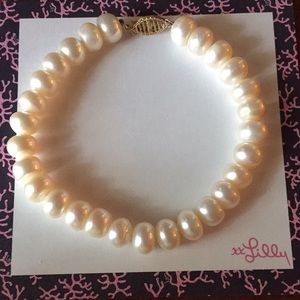 Pearl bracelet