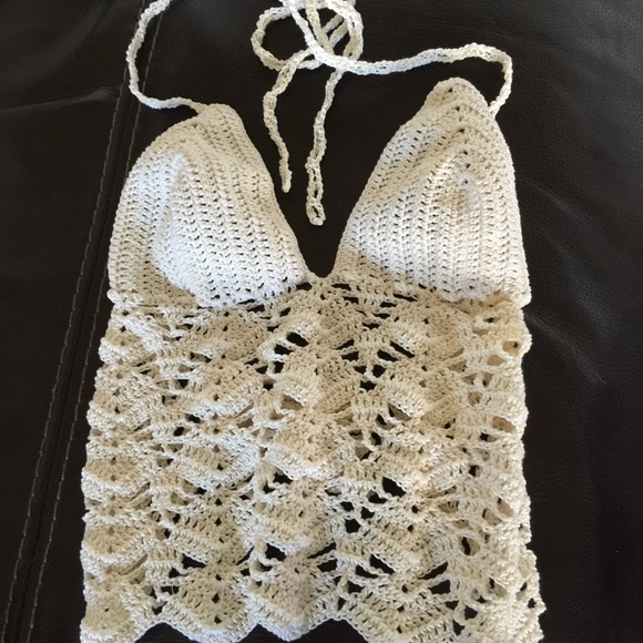 White handmade crochet top can fit xs to medium