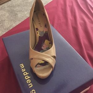 Madden girl nude heels