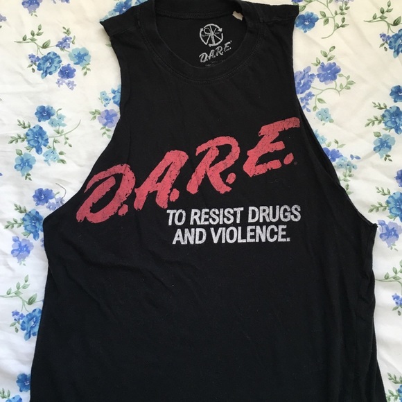 D.A.R.E. Tank 🔴