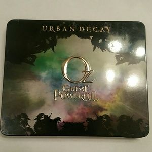 Urban Decay Oz Theodora Palette