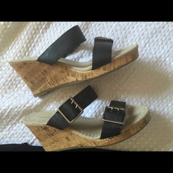 Black and cork wedges