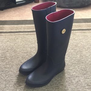 Never worn Tommy Hilfiger rain boots