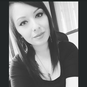 Meet your Posher, Raquel