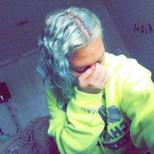 Meet your Posher, Cassandra