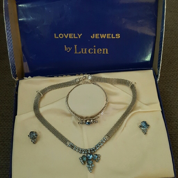 1950s jewelry set