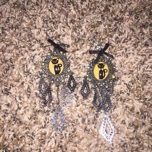 BetseyJohnsonHTF Cat Cameo Earrings