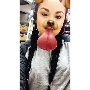 Meet your Posher, Perla