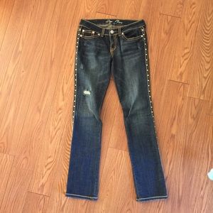Request jeans