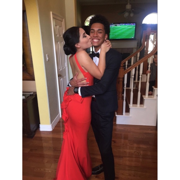 PROM DRESS - Picture 3 of 4