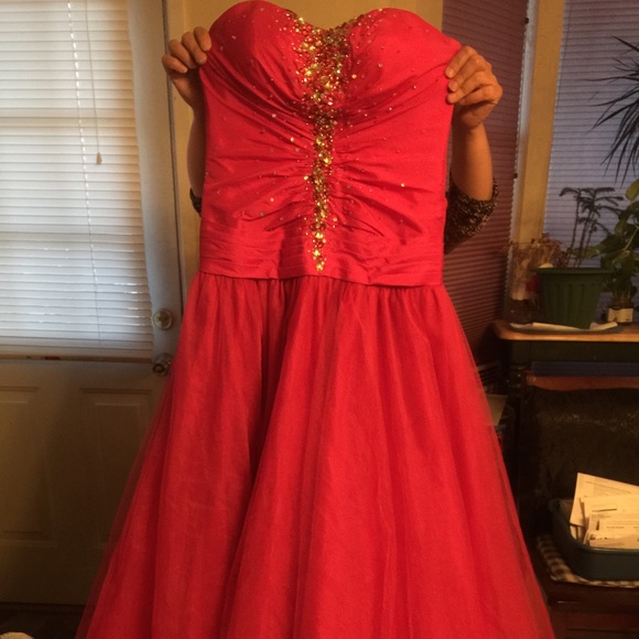 Prom/formal dress