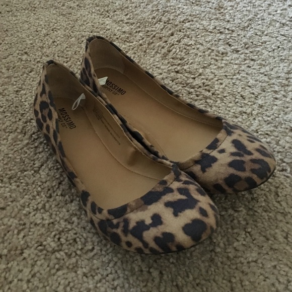 Cheetah print ballet flats