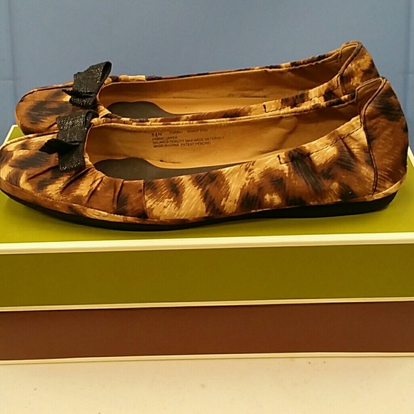 Naturalizer Torino Flats