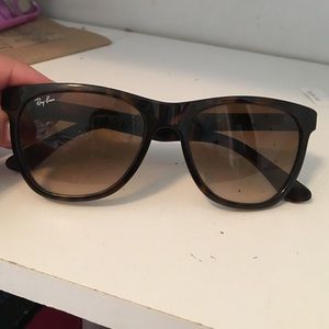 Ray- Ban wayfarer sunglasses