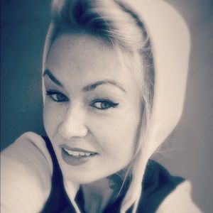 Meet your Posher, Jackie