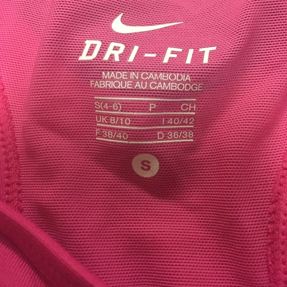 Nike top - Picture 2 of 2