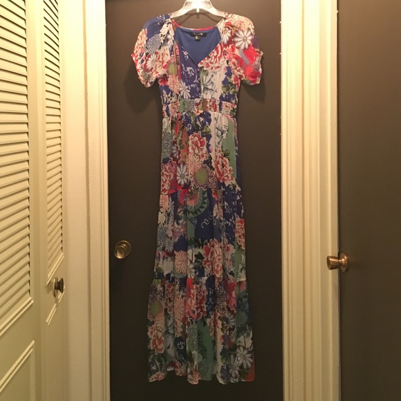 🌻🌸 MAXI DRESS - Picture 2 of 3