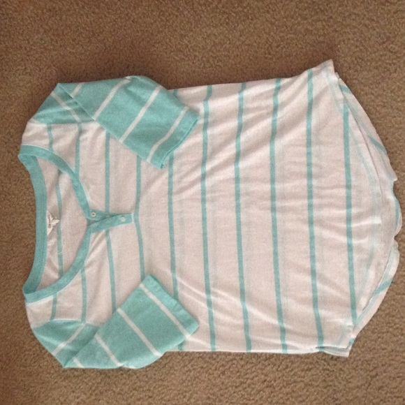 Aeropostale baseball tee. - Picture 1 of 3
