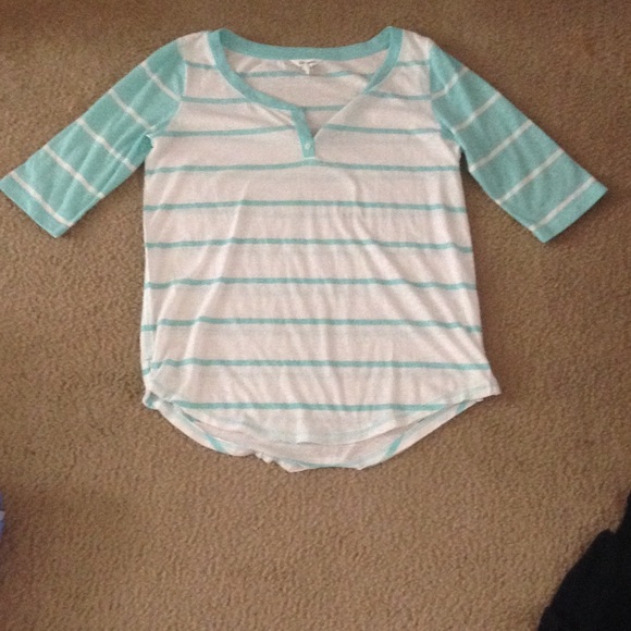 Aeropostale baseball tee. - Picture 2 of 3