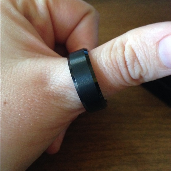 Tungsten ring - Picture 3 of 3
