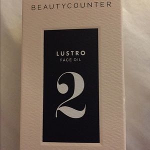 NWOT Beautycounter #2 Face Oil