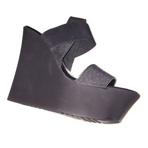 Mossimo black wedges