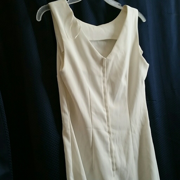 Dress - Picture 3 of 3