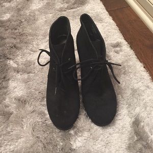 Nine West booties size 6.5