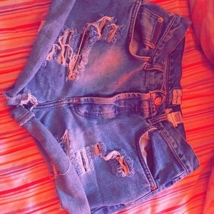 Vintage Calvin Klein High Waist Shorts 💙