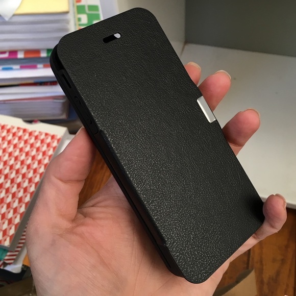 5/5s extended battery case. Brand new