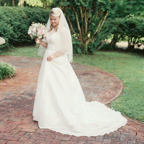 🍦🐱Meet Your Posher🏵🐝 - Picture 2 of 3