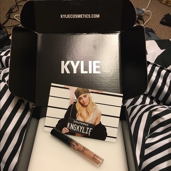 Kylie Jenner 'So Cute' gloss