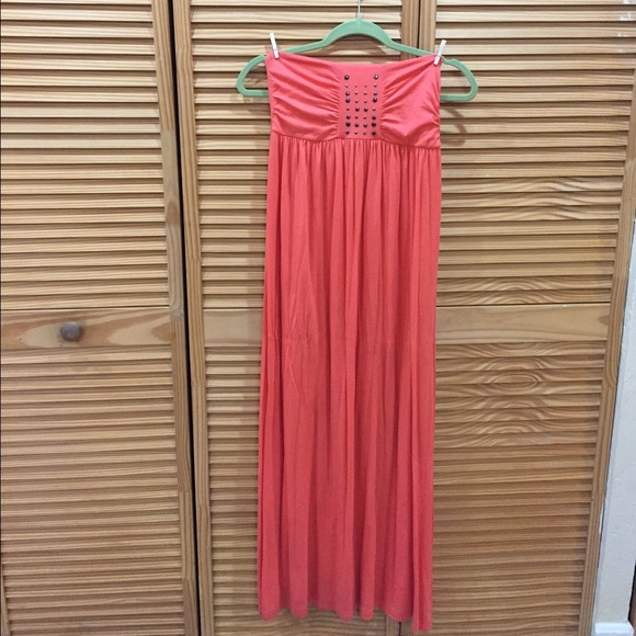 Dress - Picture 2 of 3