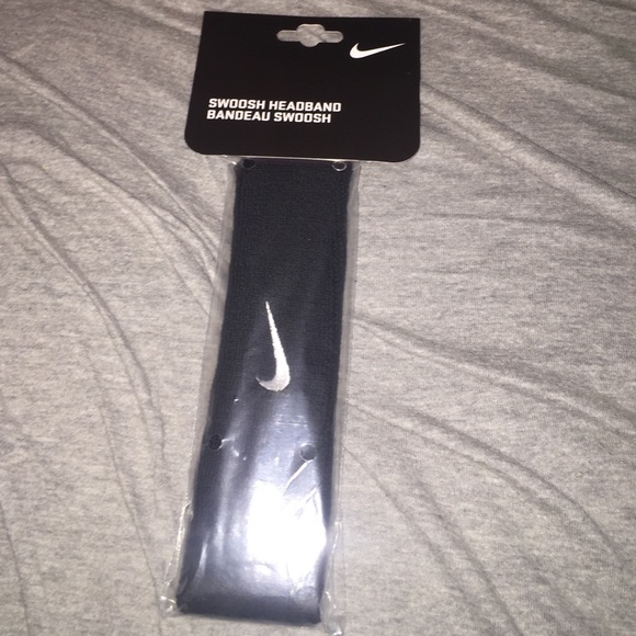 Nike sweatband