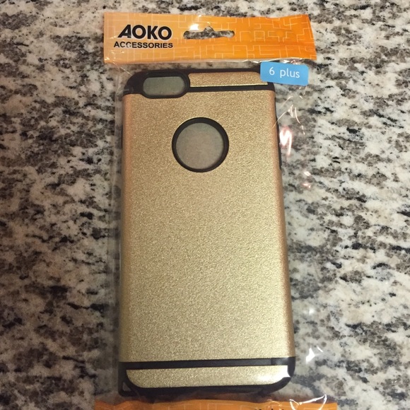 Other - Gold iPhone 6 Plus case brand new never used