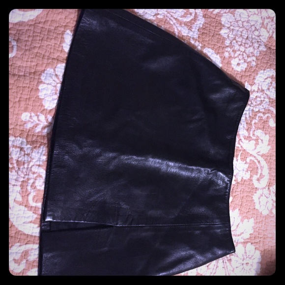 Leather skirt