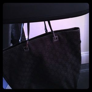 🔸authentic black large Gucci bucket bag