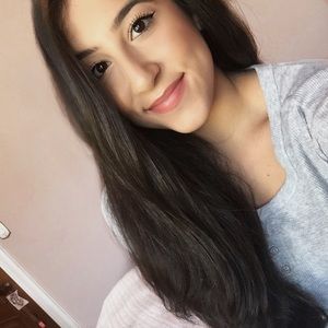 Meet your Posher, Ariana