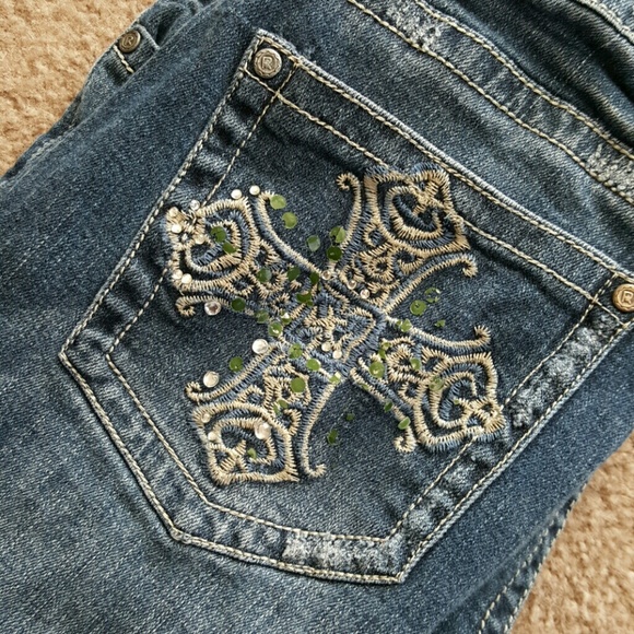 Red Rivet jeans - Picture 2 of 4