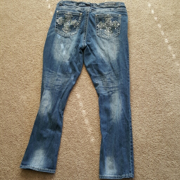 Red Rivet jeans - Picture 4 of 4