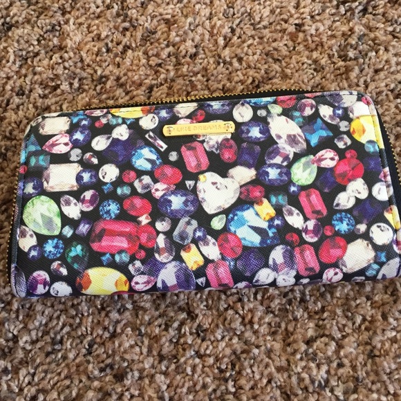 Zip open wallet