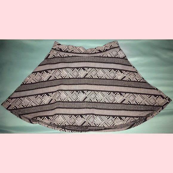 Black & White A-line skirt