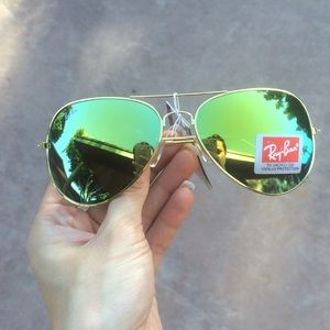 New lime green aviators.