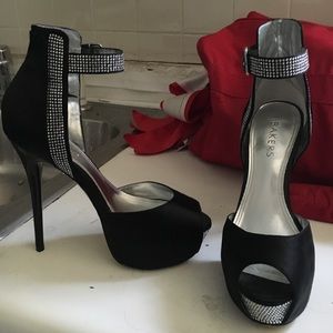 New baker heels