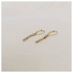 Minimalist Gold Dangle Earrings