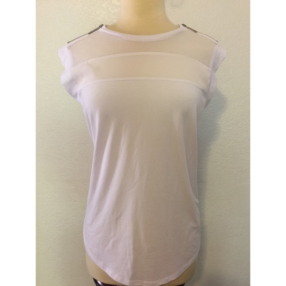 Michael Kors Tops - NWT ⚜ Michael KORS White Basic Top Size M